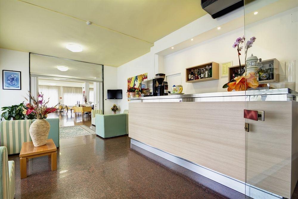 Hotel Virginia Diano Marina Eksteriør bilde